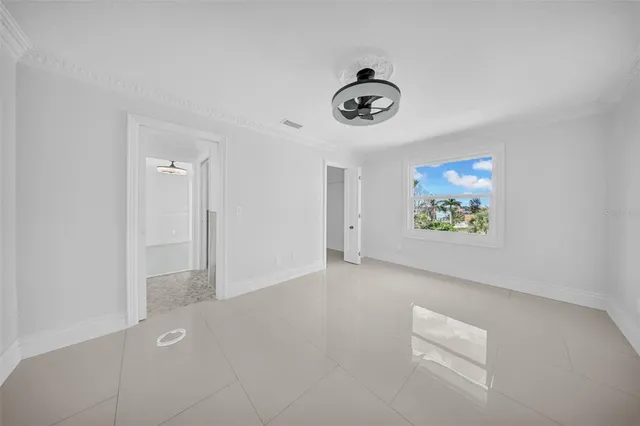 $3,899,999 | 124 Leeward Island, Clearwater Beach, FL 33767