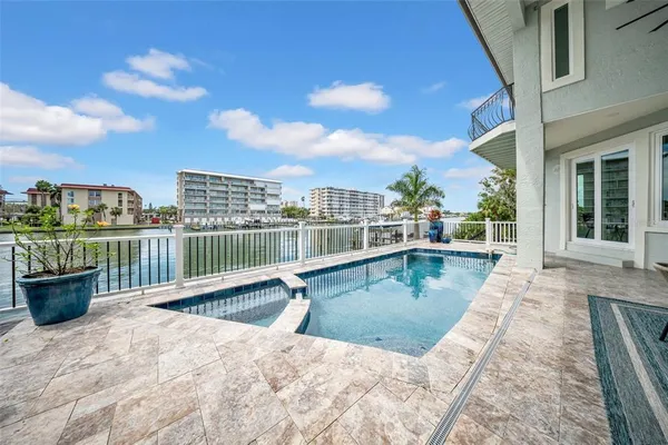 $3,699,999 | 124 Leeward Island, Clearwater Beach, FL 33767