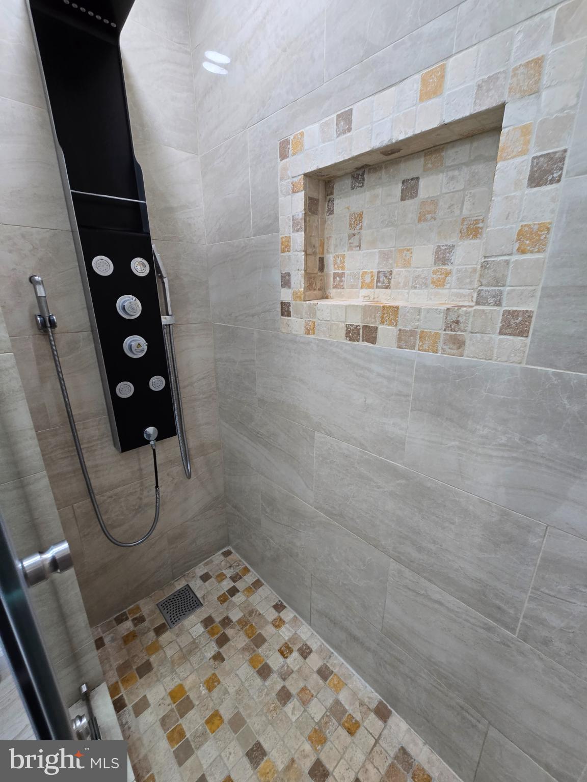 20000 Wyman Way Germantown, MD 20874 - Photo 22 of 56 a bathroom with a shower