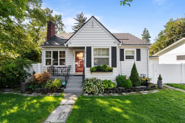 $444,999 | 2911 West Dalton Avenue, Spokane, WA 99205