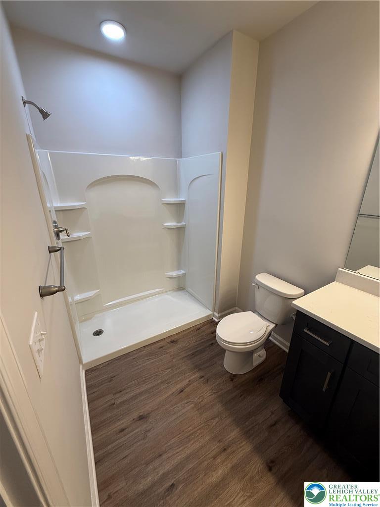 1036 Blake Street, Unit 202 Bethlehem, PA 18017 - Photo 8 of 12 Master bathroom