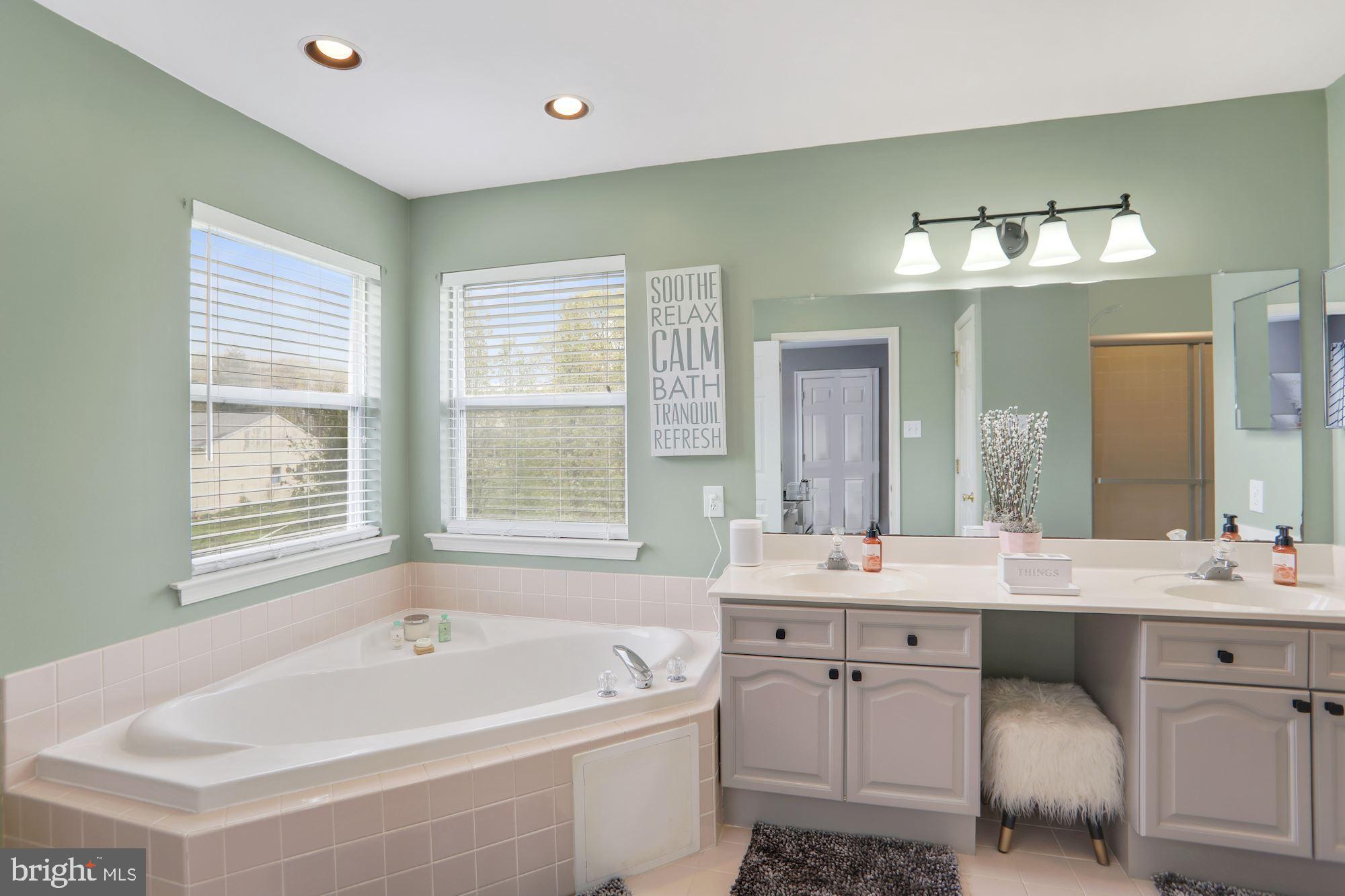 4190 Gregory Drive Doylestown, PA 18902 - Photo 38 of 76