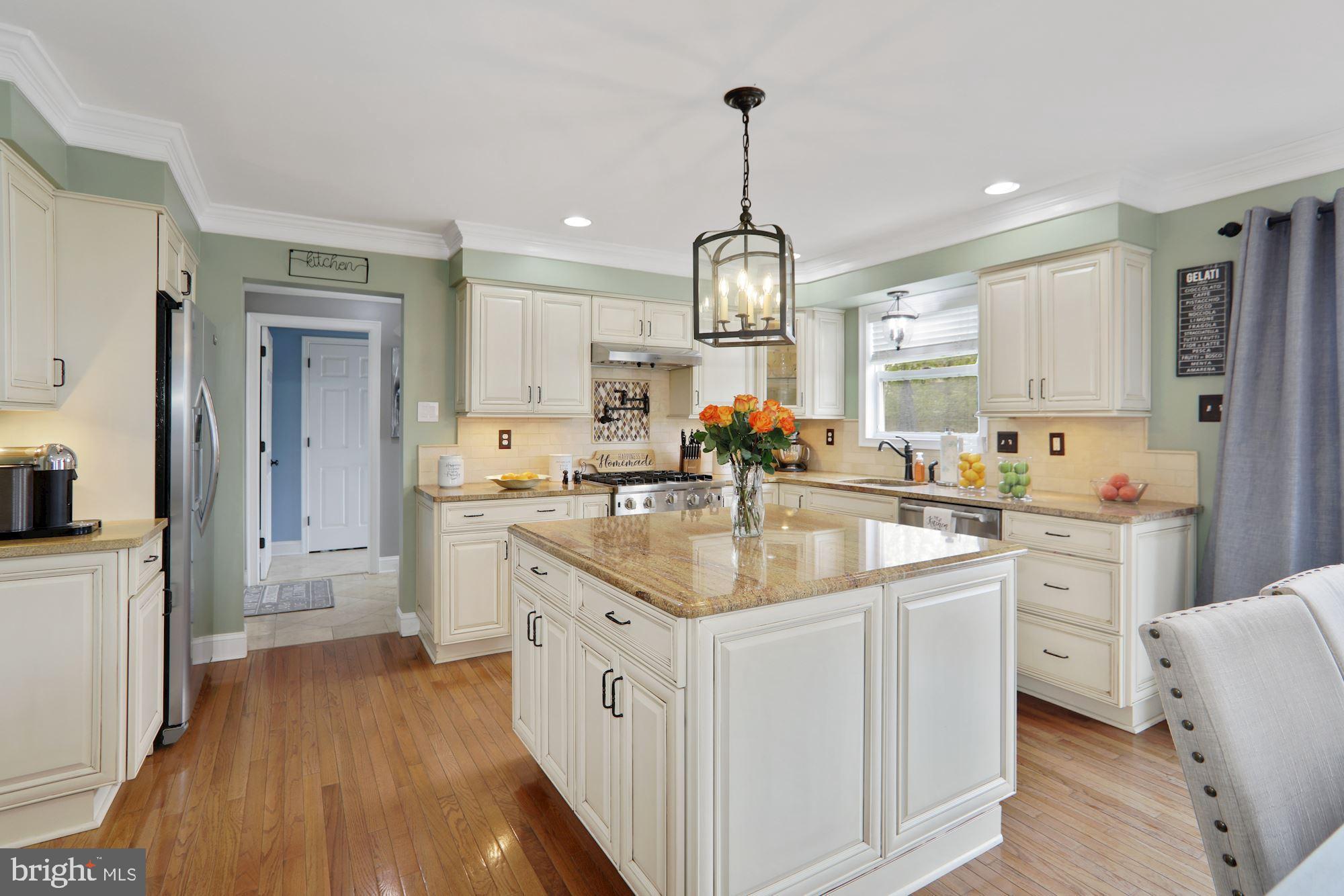 4190 Gregory Drive Doylestown, PA 18902 - Photo 4 of 76