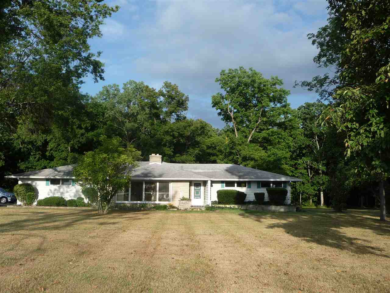 14812 Coldwater Road Fort Wayne, IN 46845 - Photo 2 of 23