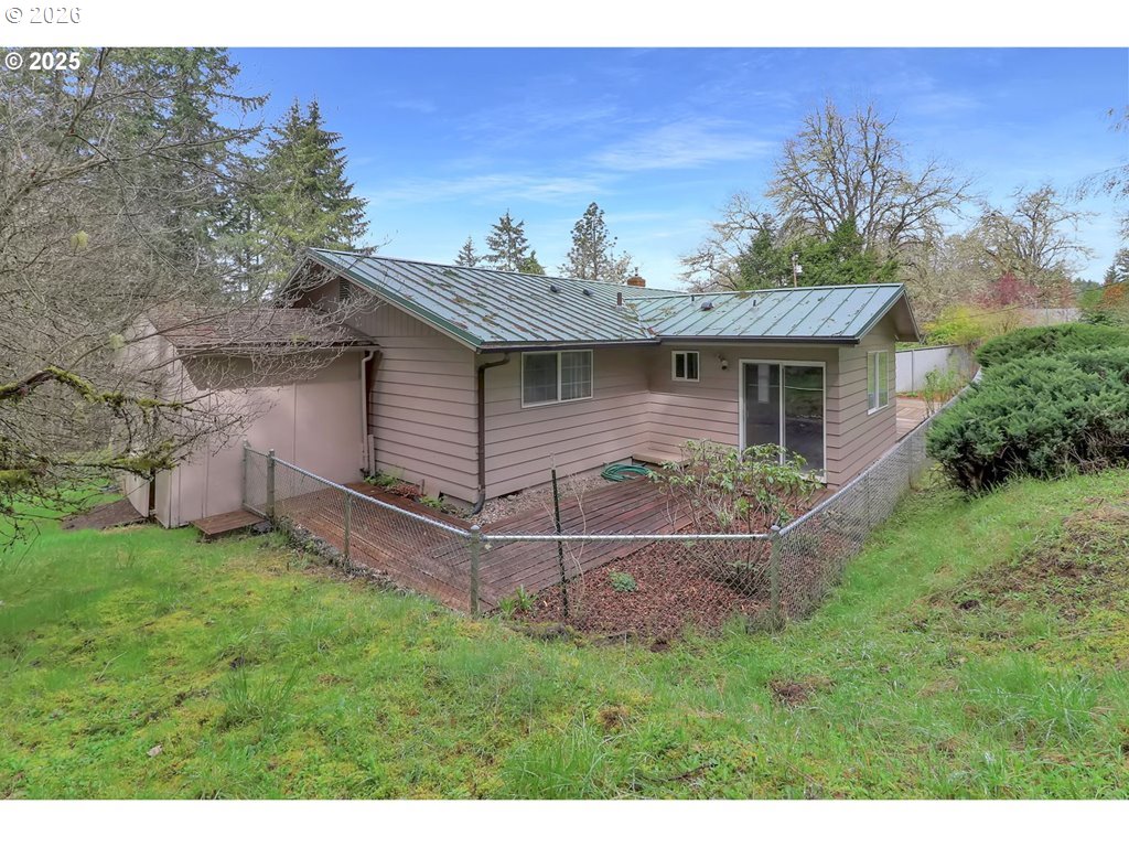 29652 Lusk Road Eugene, OR 97405 - Photo 9 of 36 Gallery Image 9