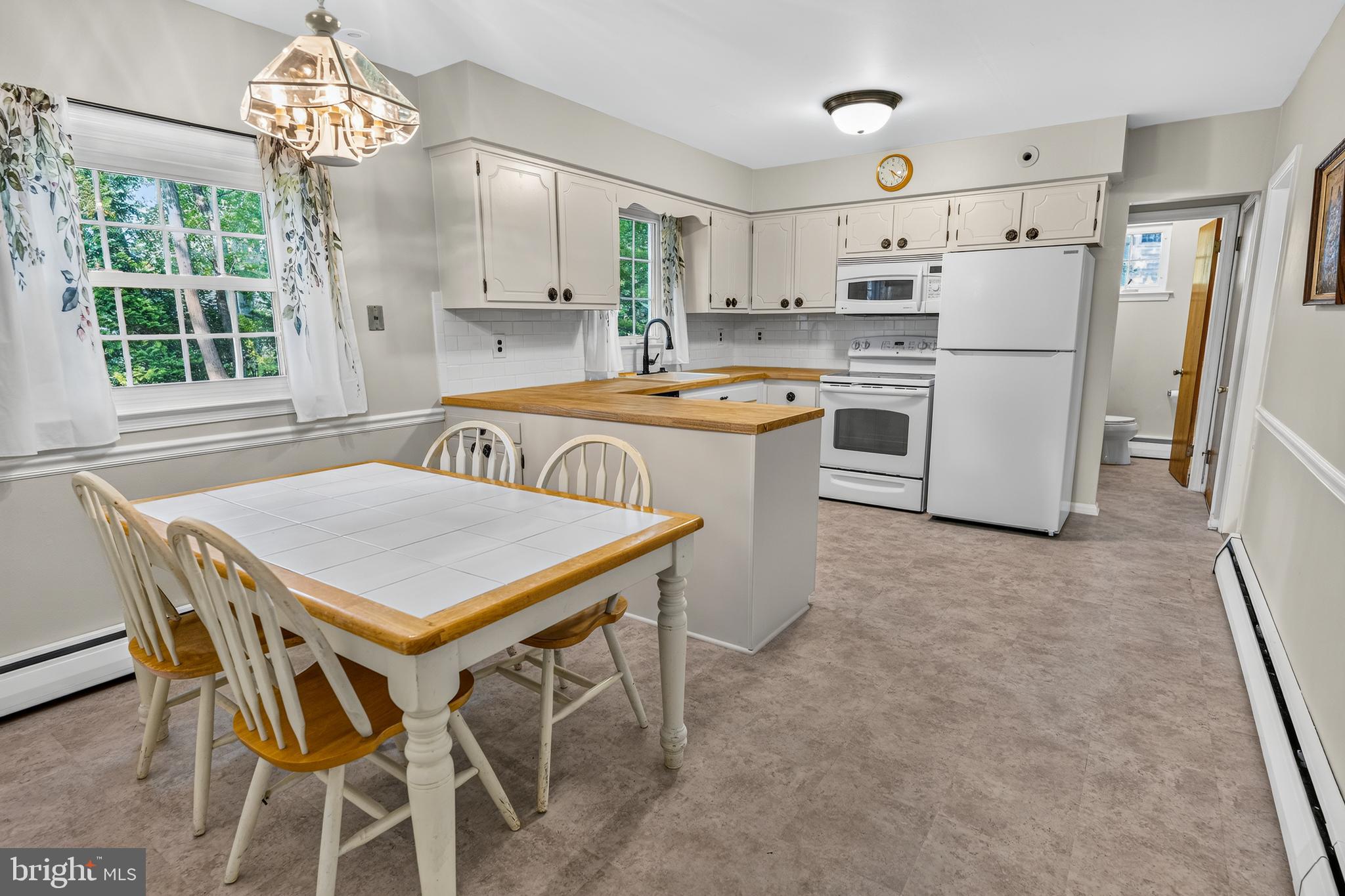 209 Crump Road Exton, PA 19341 - Photo 12 of 34 Kitchen with eating area