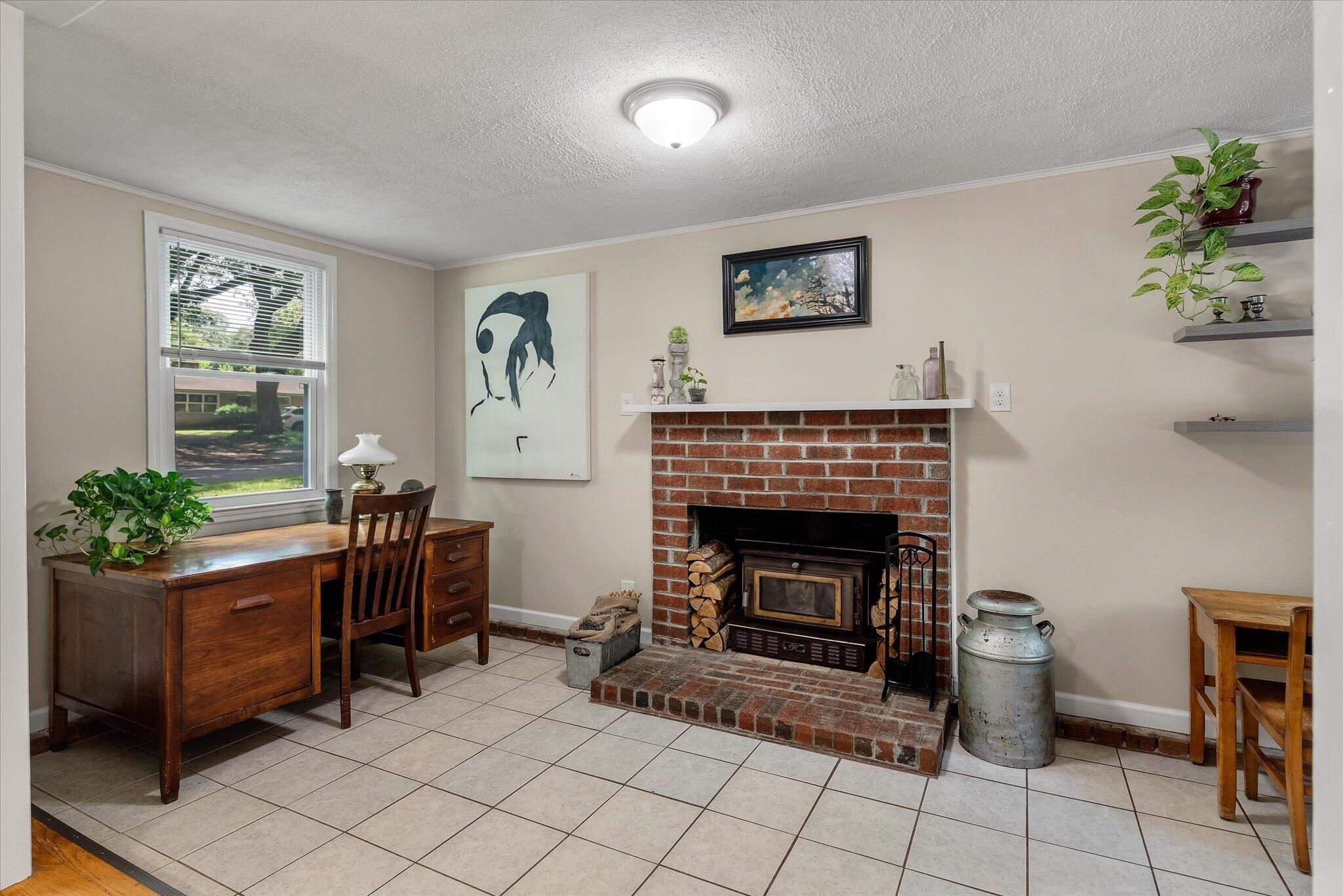 112 Live Oak Road Summerville, SC 29485 - Photo 33 of 63 Office/Den