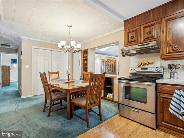 $320,000 | 423 Magnolia Drive, Levittown, PA 19054