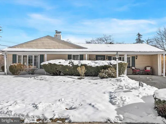 $320,000 | 423 Magnolia Drive, Levittown, PA 19054