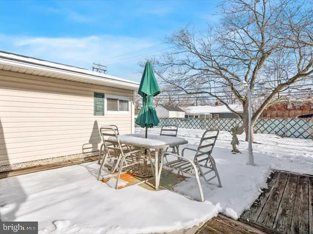 $320,000 | 423 Magnolia Drive, Levittown, PA 19054