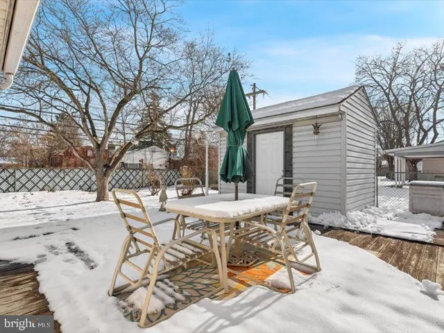 $320,000 | 423 Magnolia Drive, Levittown, PA 19054