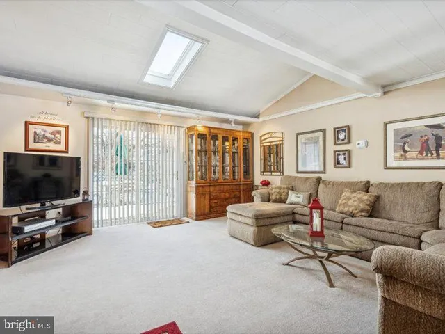 $320,000 | 423 Magnolia Drive, Levittown, PA 19054