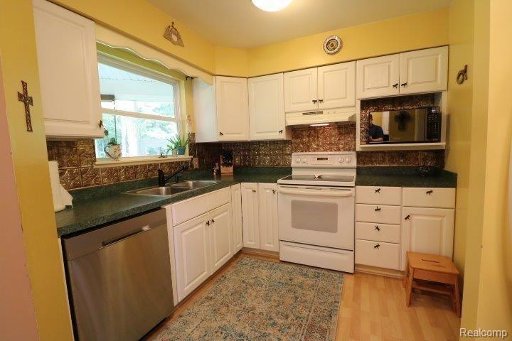 2668 Miller Road Metamora, MI 48455 - Photo 6 of 19 IMG_1980.jpg