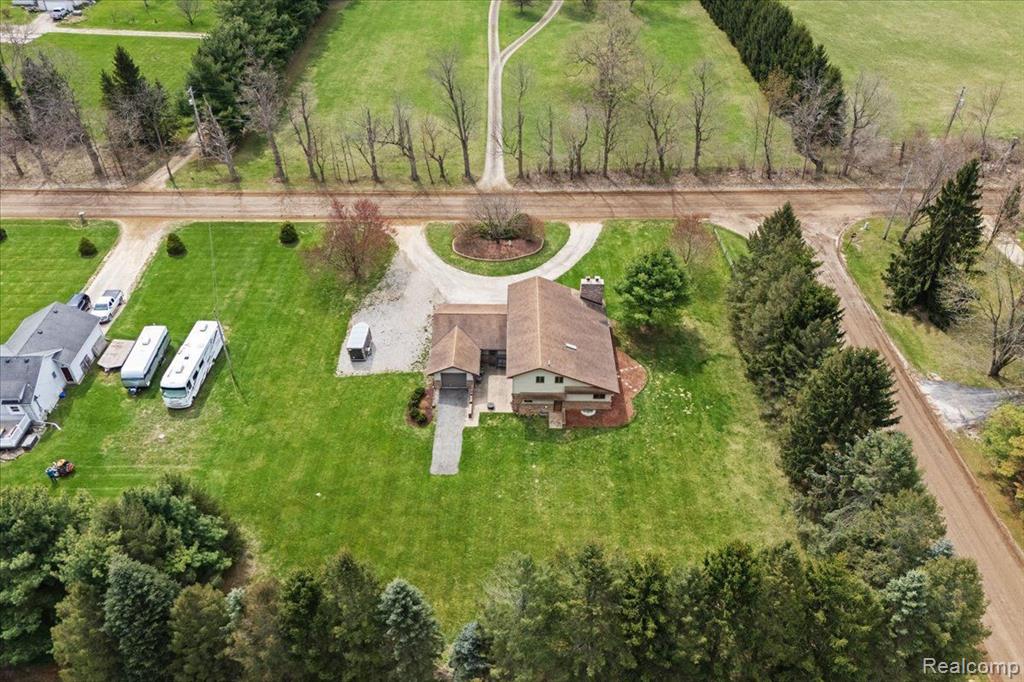 1415 Rose Center Road Fenton, MI 48430 - Photo 34 of 40