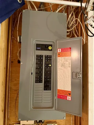 $229,000 | 223 Jamaica Boulevard, Endicott, NY 13760