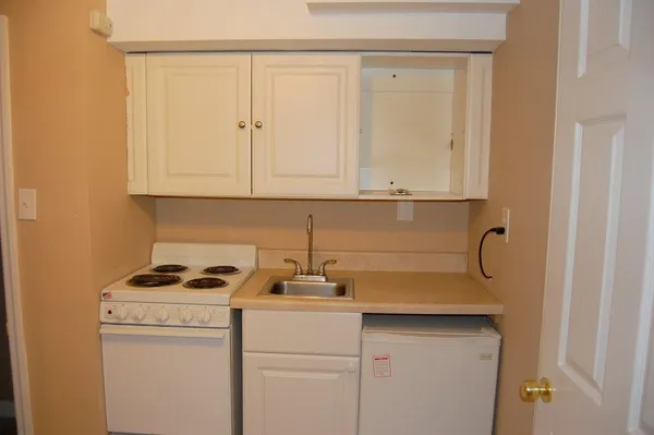 $1,700 | 320 Jefferson Street, Unit GRF, Hoboken, NJ 07030