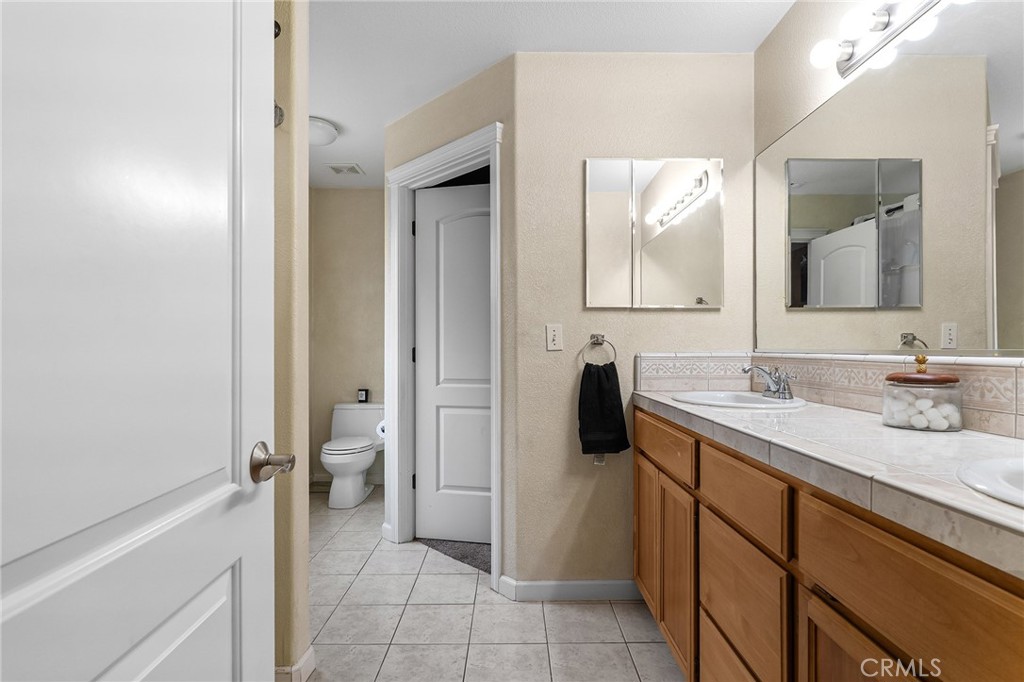 7420 Platinum Way Redding, CA 96001 - Photo 22 of 65