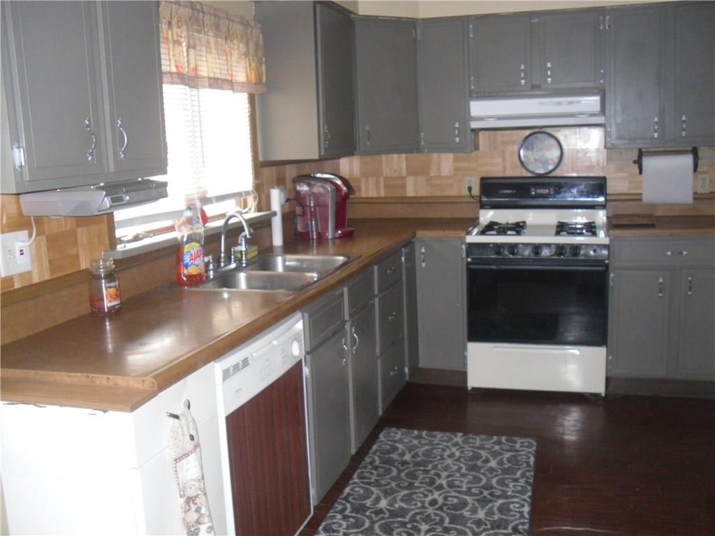 311 Perry Street Prospect, PA 16052 - Photo 8 of 20