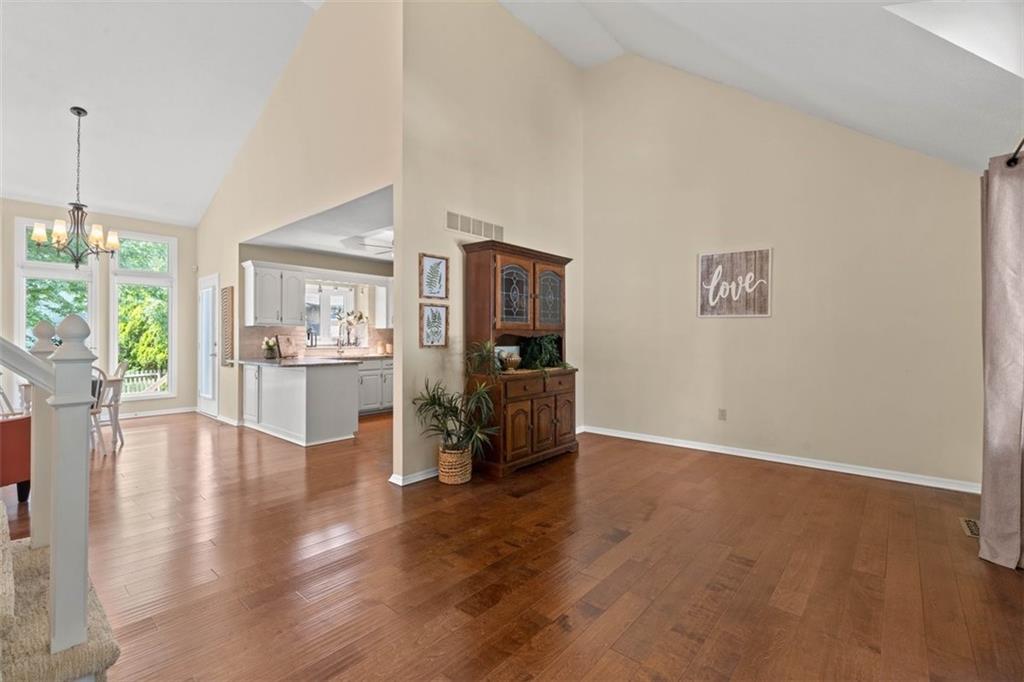 2112 Northeast Springbrook Street Blue Springs, MO 64014 - Photo 8 of 40