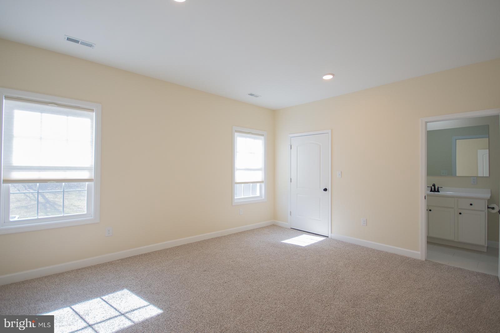2084 Charles Town Road Kearneysville, WV 25430 - Photo 14 of 54