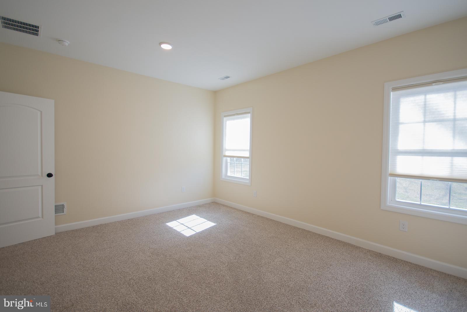2084 Charles Town Road Kearneysville, WV 25430 - Photo 17 of 54
