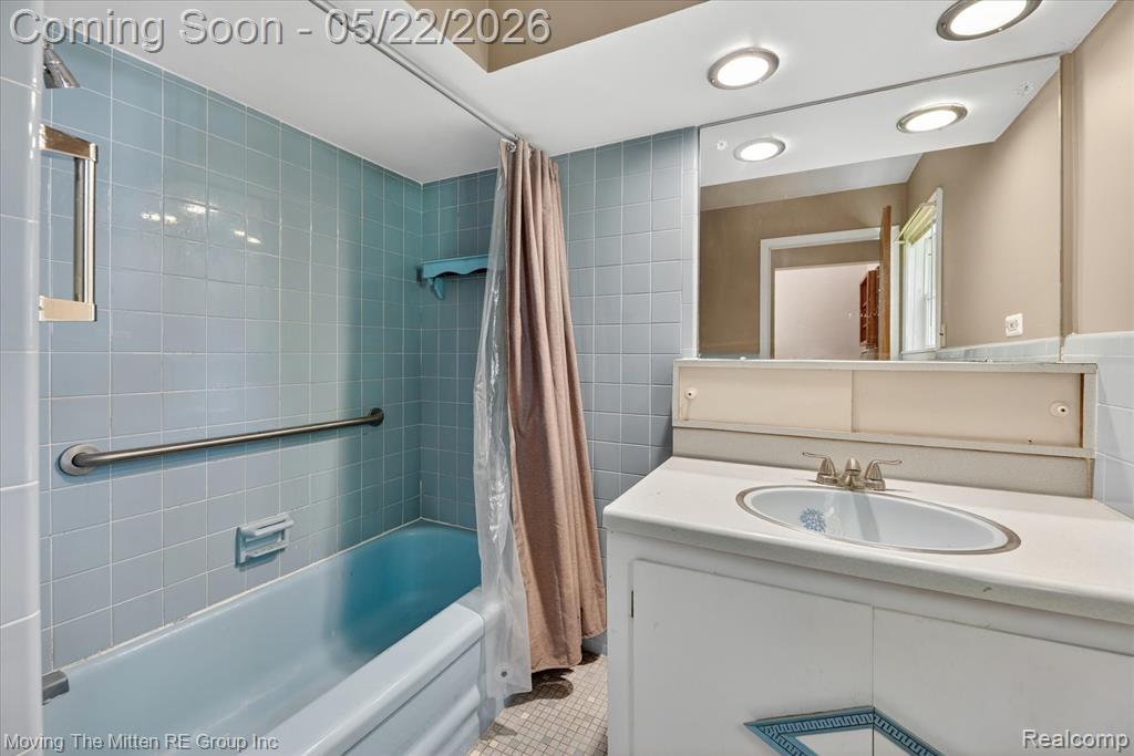 25505 Wick Road Taylor, MI 48180 - Photo 23 of 68