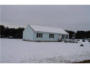46 Dearborn Circle Walpole, NH 03608 - Photo 2 of 3