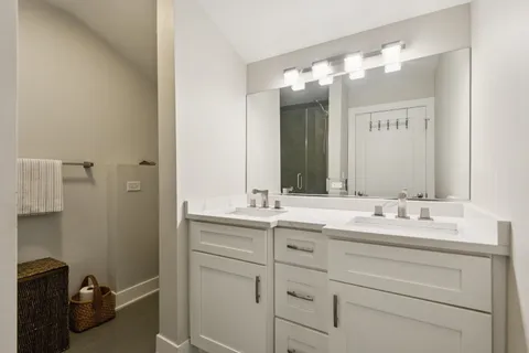 $499,900 | 815 Cumberland Street, Hoffman Estates, IL 60169