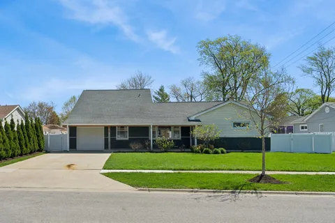 $499,900 | 815 Cumberland Street, Hoffman Estates, IL 60169