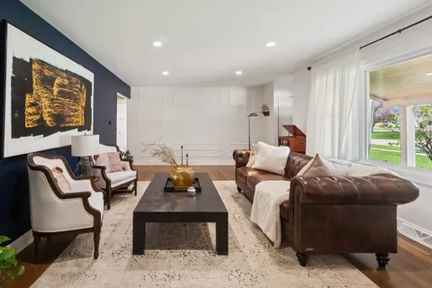 $499,900 | 815 Cumberland Street, Hoffman Estates, IL 60169