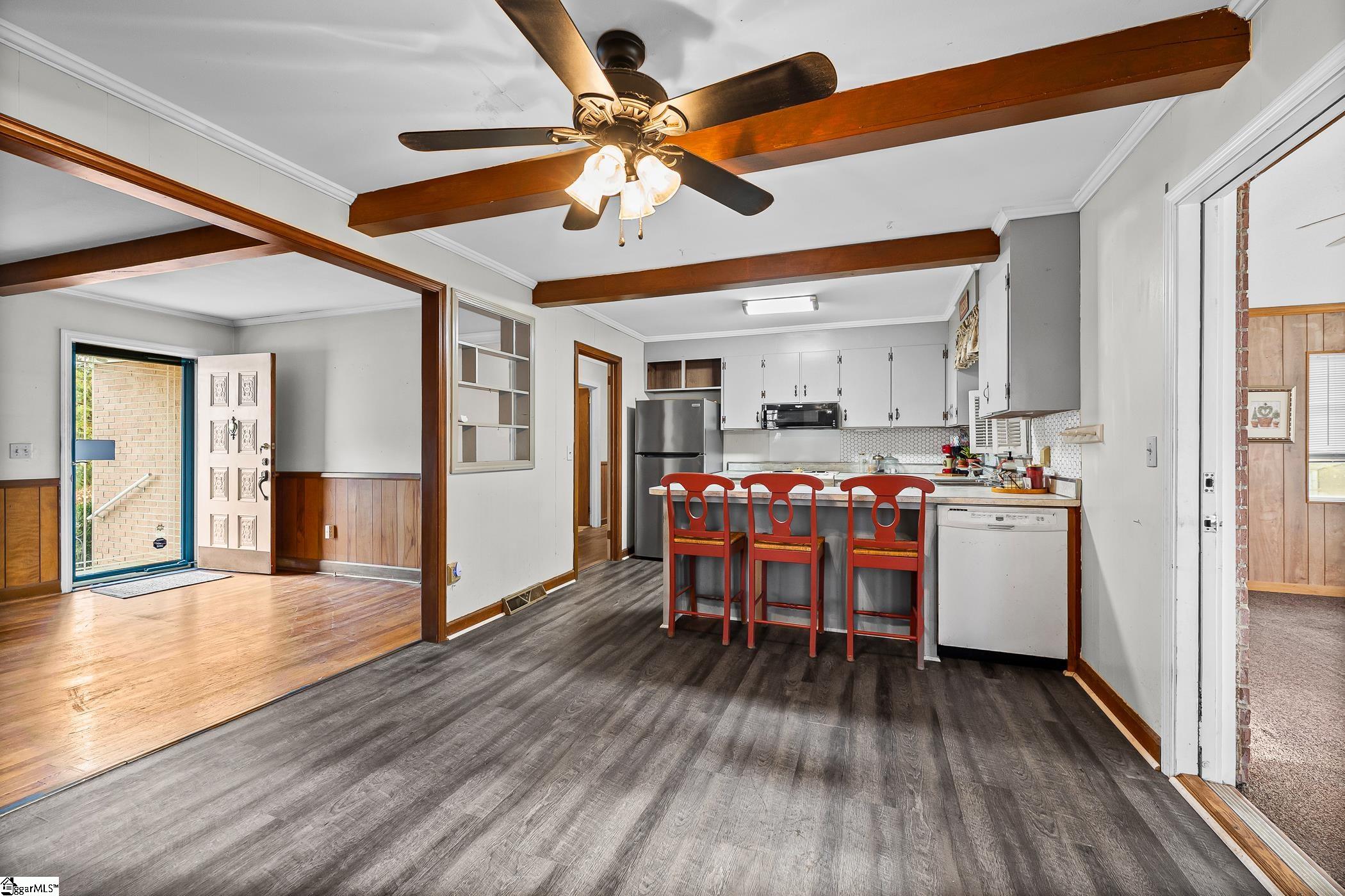 404 Reeves Drive Simpsonville, SC 29681 - Photo 9 of 33 Gallery Image 9