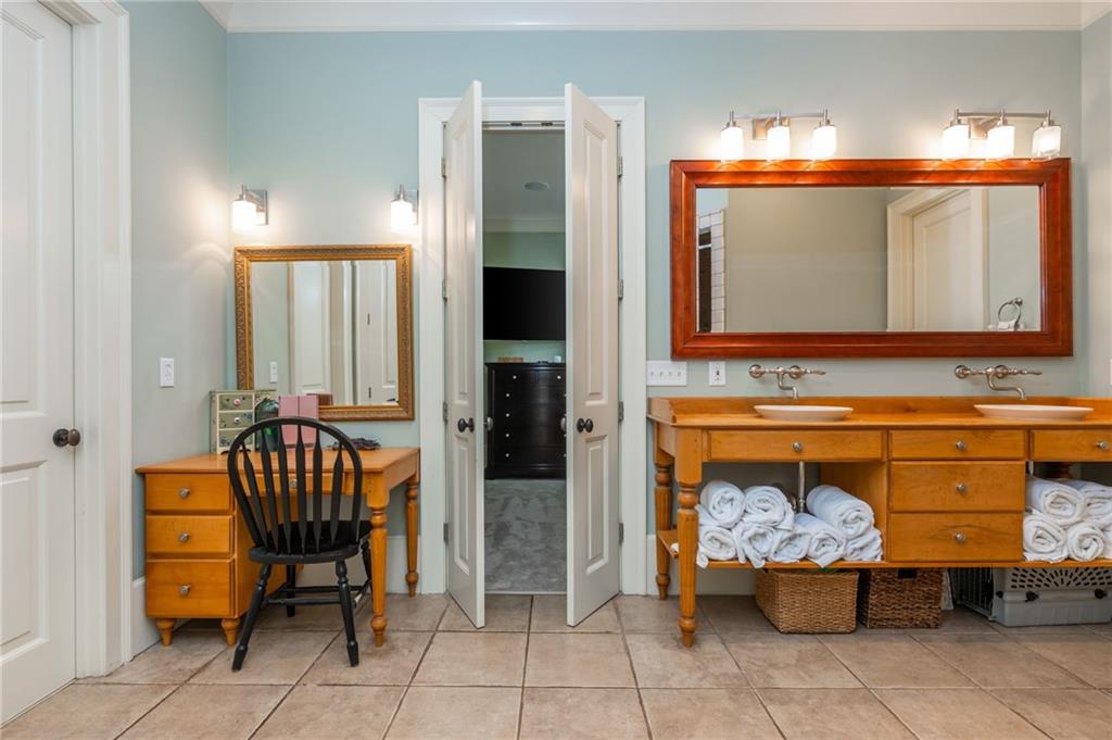 360 Kent Road Roswell, GA 30075 - Photo 33 of 100