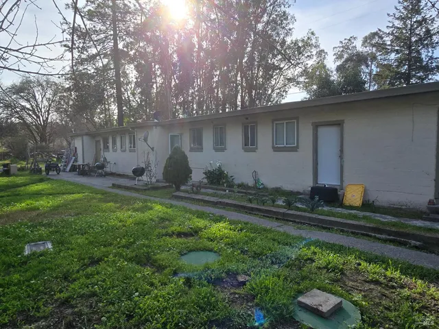 $2,950,000 | 41-55 Sparkes Road, Unit 8, Sebastopol, CA 95472