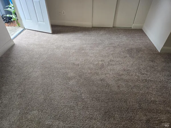 a bathroom with a bath tub