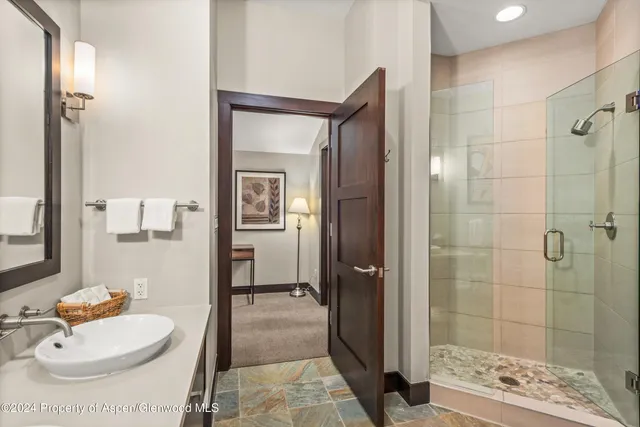 $1,850,000 | 120 Carriage Way, Unit 2303, Snowmass Village, CO 81615