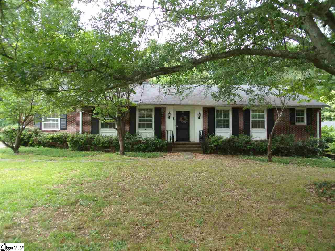 21 Lullwater Road Greenville, SC 29607 - Photo 1 of 17 Gallery Image 1