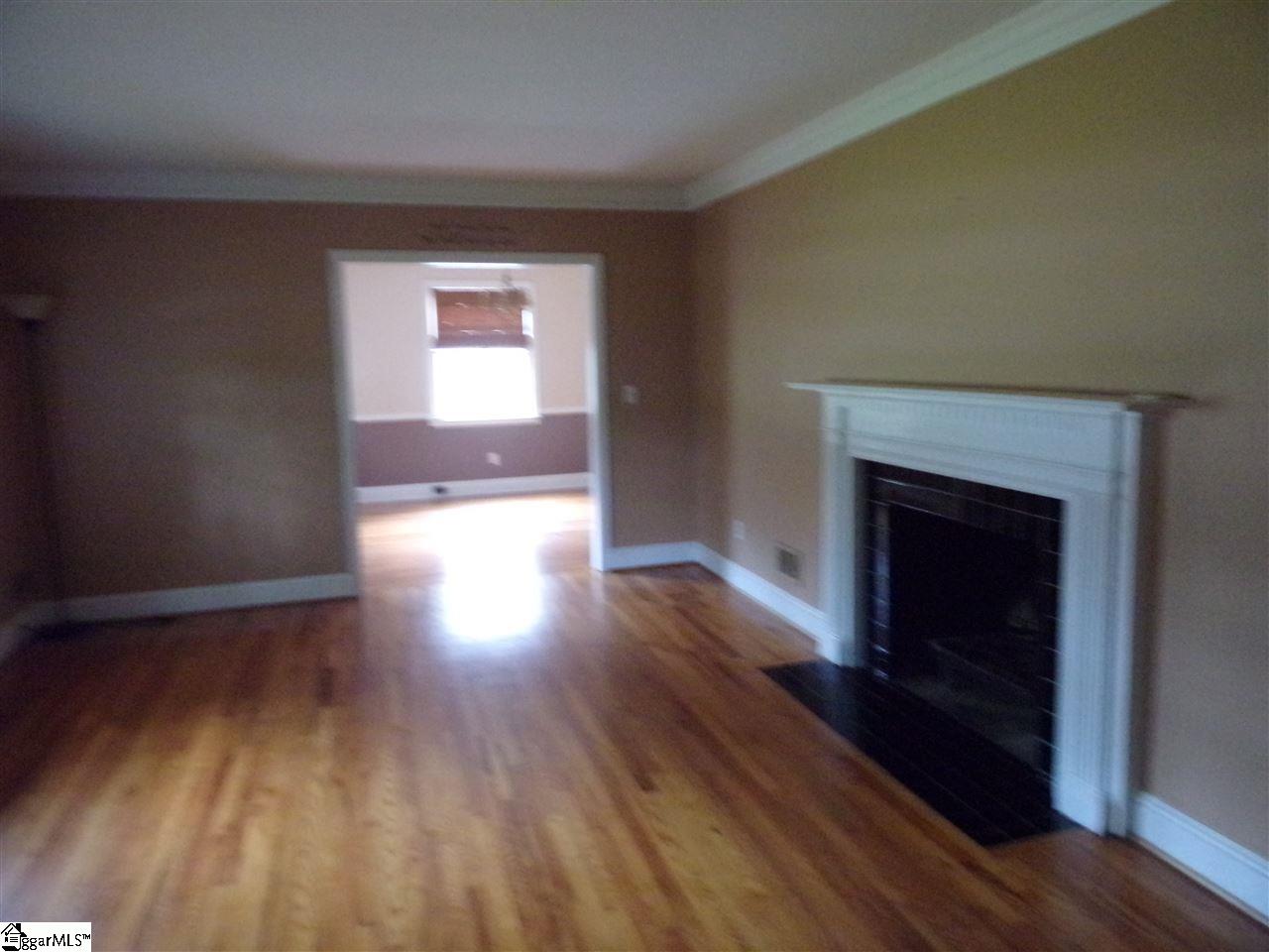 21 Lullwater Road Greenville, SC 29607 - Photo 2 of 17 Gallery Image 2