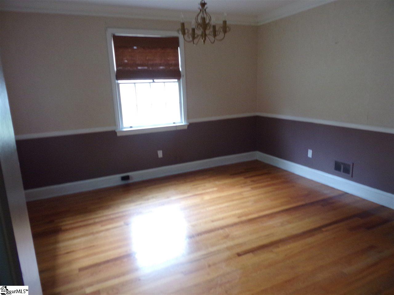 21 Lullwater Road Greenville, SC 29607 - Photo 3 of 17 Gallery Image 3