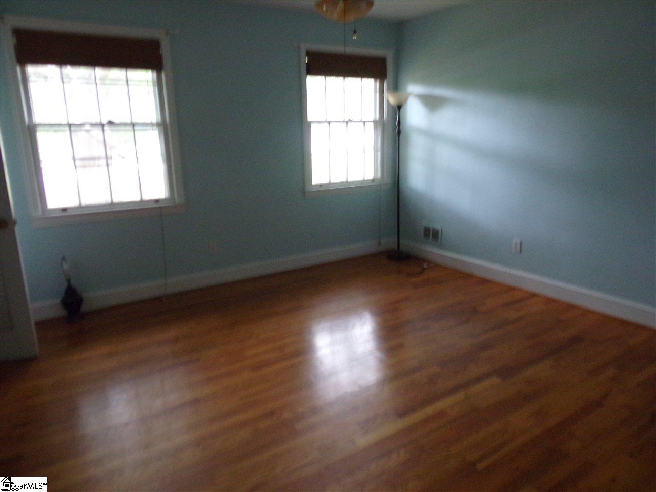 21 Lullwater Road Greenville, SC 29607 - Photo 8 of 17 Gallery Image 8