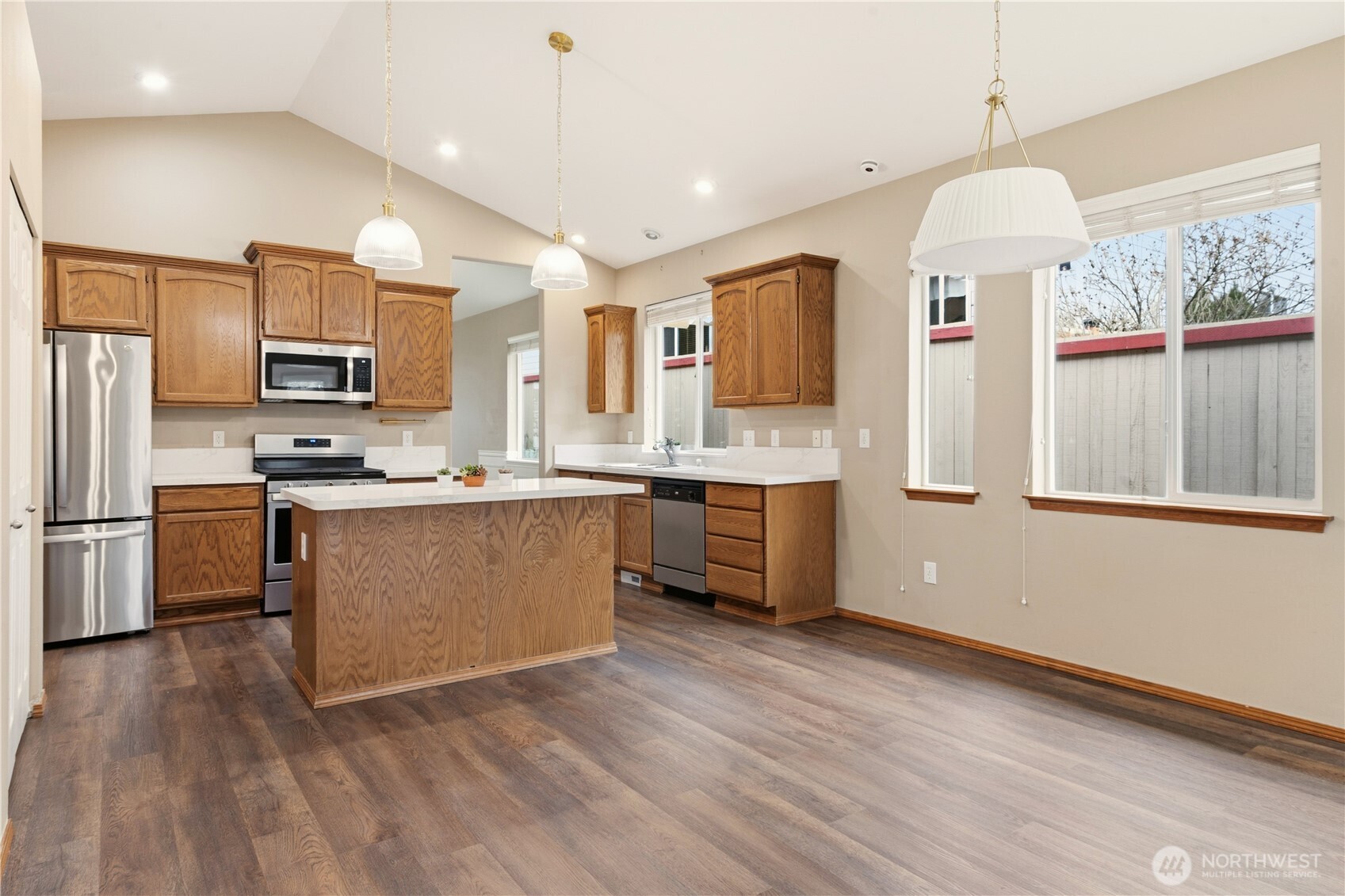 4026 160th Place Southeast Bothell, WA 98012 - Photo 15 of 39 Gallery Image 15