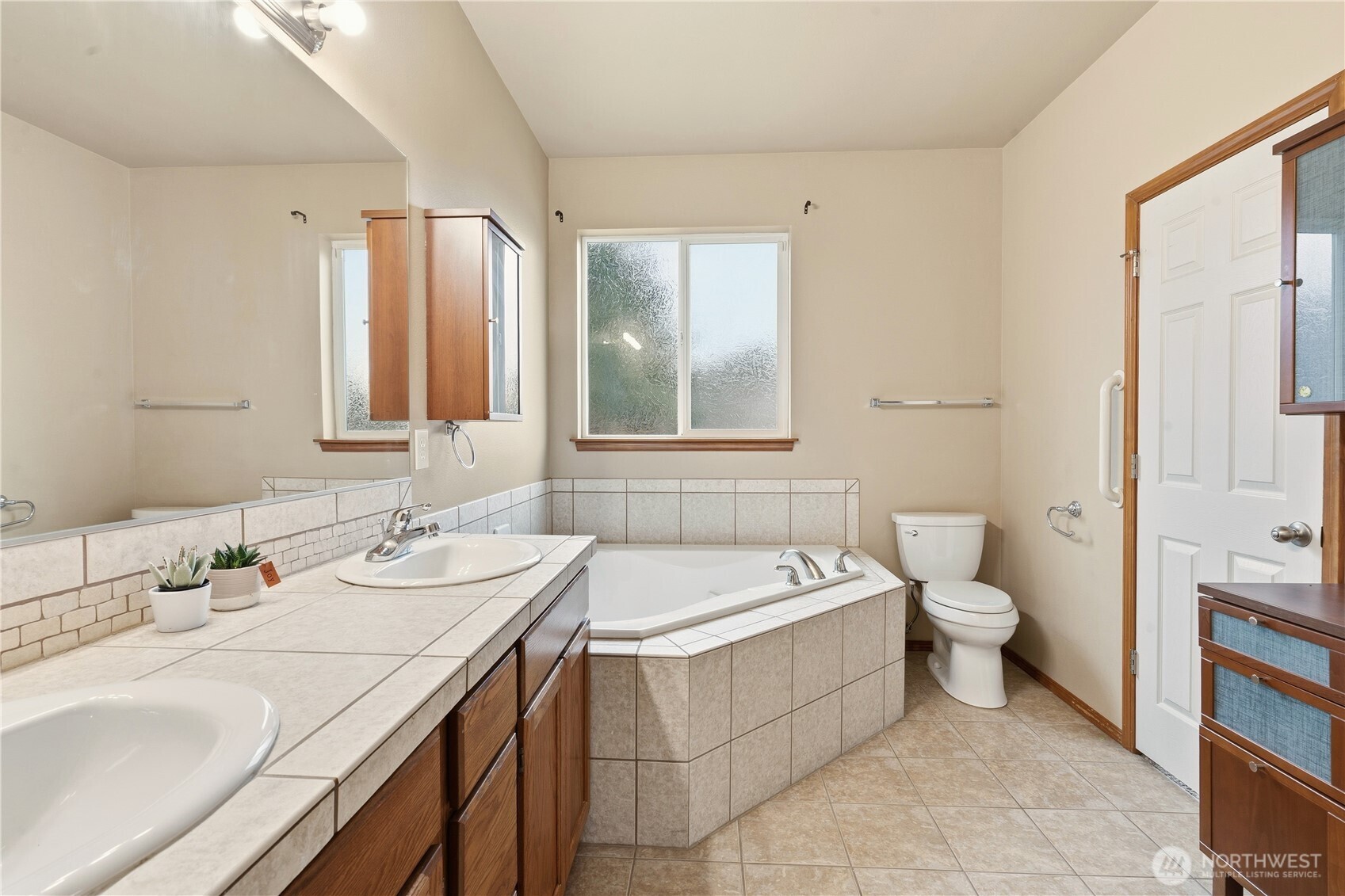 4026 160th Place Southeast Bothell, WA 98012 - Photo 25 of 39 Gallery Image 25