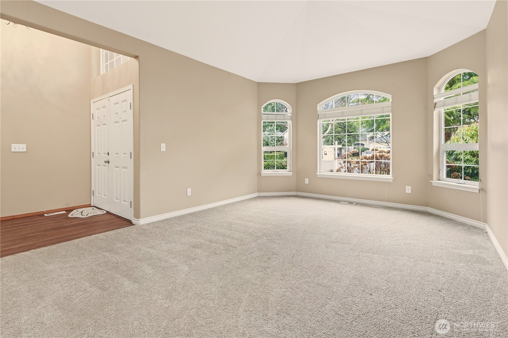 4026 160th Place Southeast Bothell, WA 98012 - Photo 4 of 39 Gallery Image 4