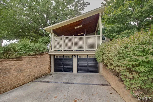 $311,000 | 25422 Elsah Hills Drive, Elsah, IL 62028