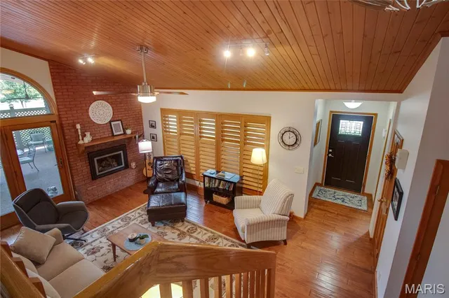 $311,000 | 25422 Elsah Hills Drive, Elsah, IL 62028