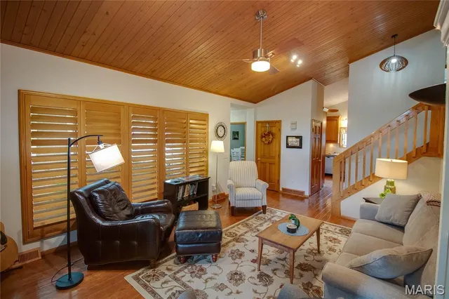 $311,000 | 25422 Elsah Hills Drive, Elsah, IL 62028