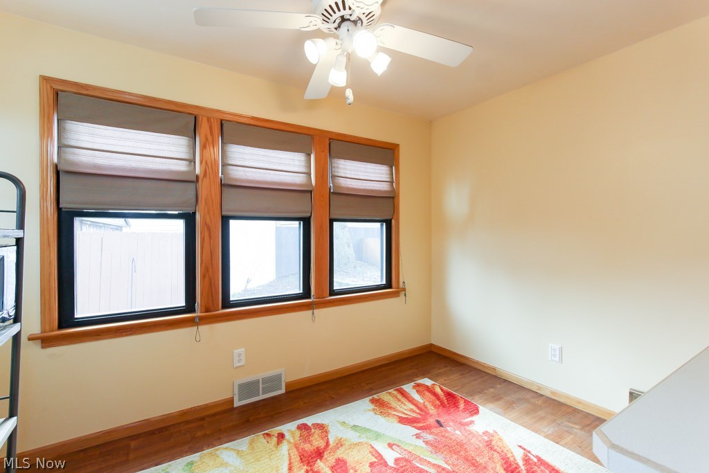 4675 Hilland Road Cleveland, OH 44109 - Photo 10 of 35 Gallery Image 10