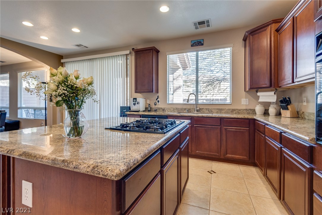 564 Delta Rio Street Las Vegas, NV 89138 - Photo 15 of 43 Gallery Image 15