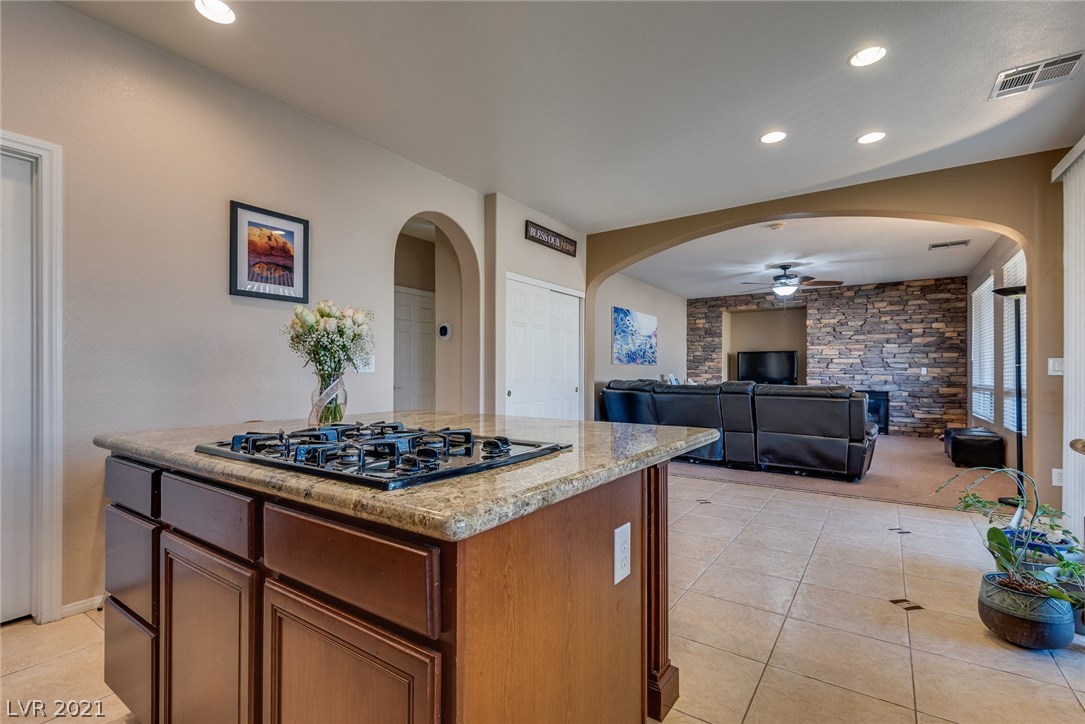 564 Delta Rio Street Las Vegas, NV 89138 - Photo 16 of 43 Gallery Image 16