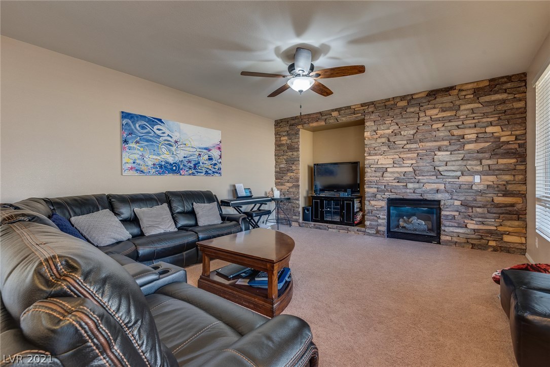 564 Delta Rio Street Las Vegas, NV 89138 - Photo 17 of 43 Gallery Image 17