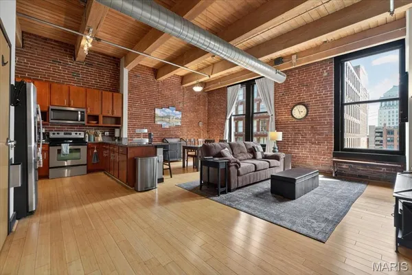 $174,900 | 1113 Washington Avenue, Unit 406, St. Louis, MO 63101